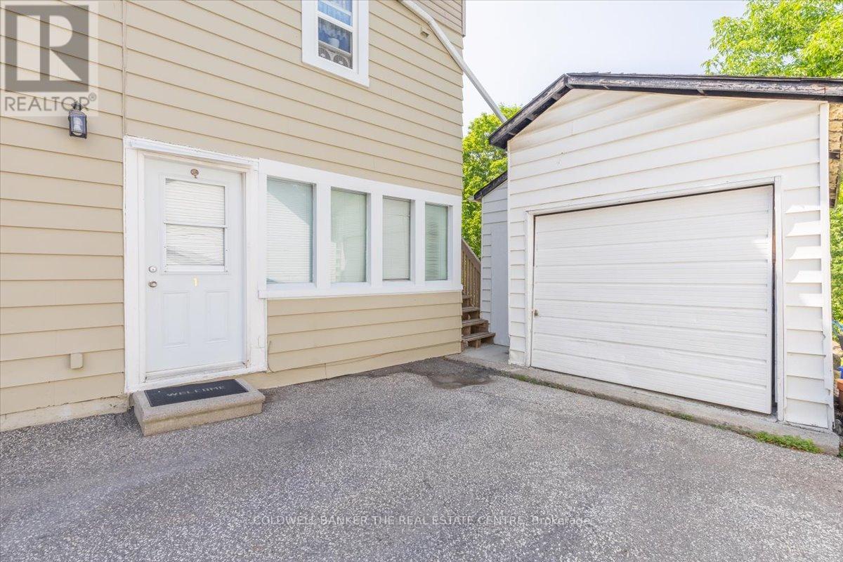 379 Simcoe Street, Newmarket, Ontario  L3Y 2M4 - Photo 15 - N12298261