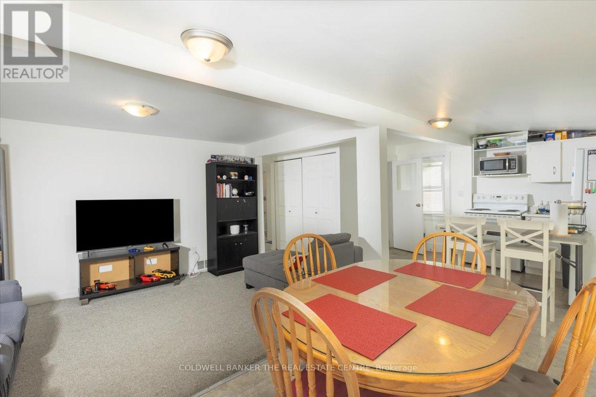 379 Simcoe Street, Newmarket, Ontario  L3Y 2M4 - Photo 21 - N12298261