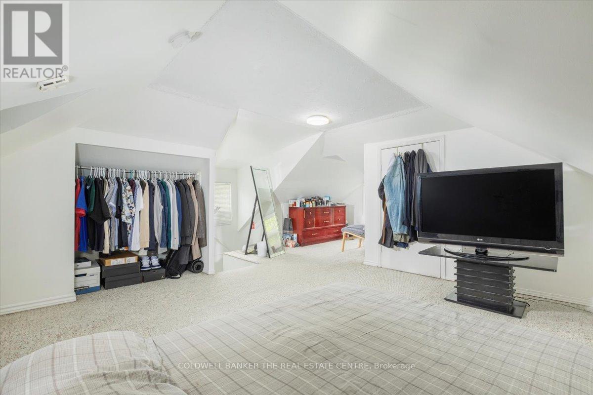 379 Simcoe Street, Newmarket, Ontario  L3Y 2M4 - Photo 23 - N12298261