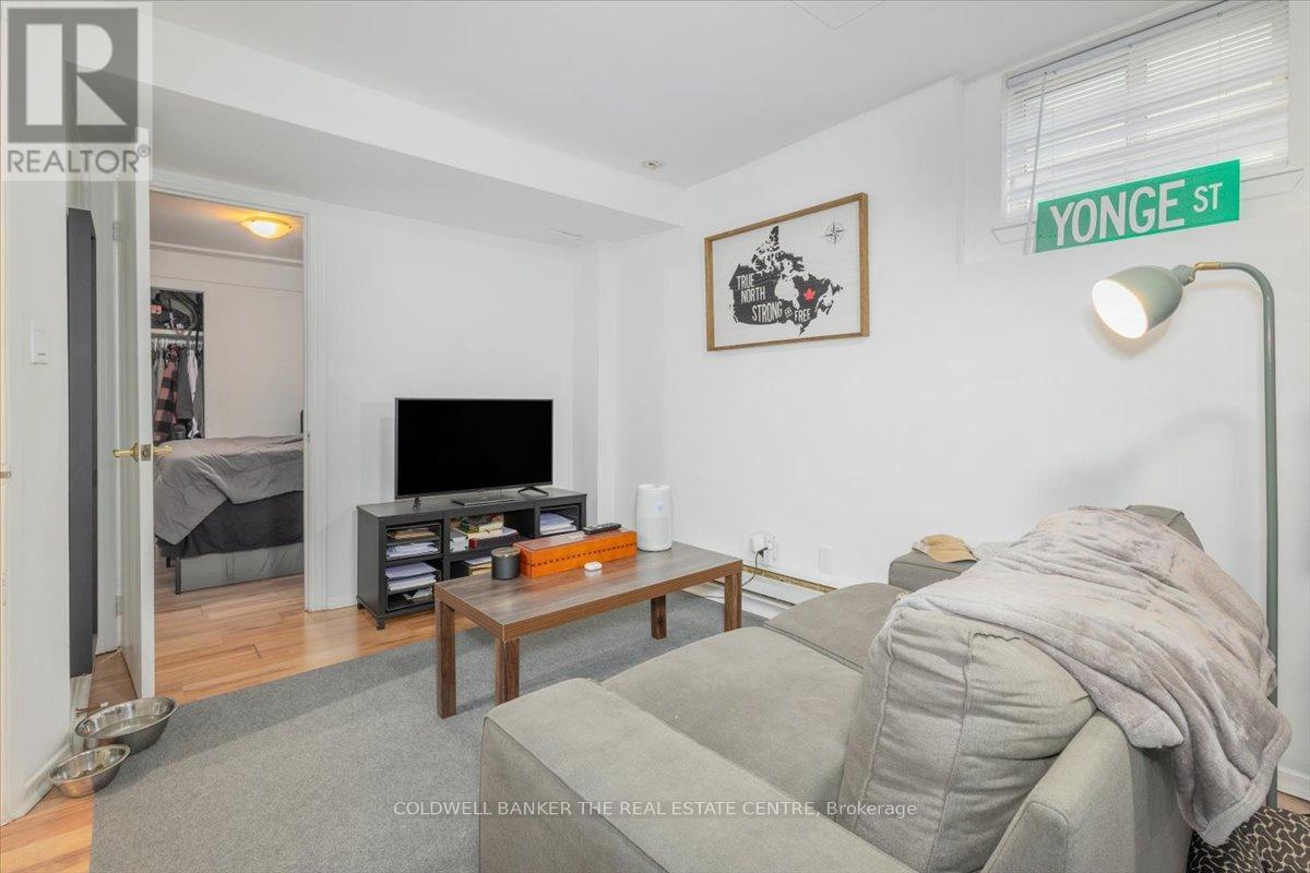379 Simcoe Street, Newmarket, Ontario  L3Y 2M4 - Photo 40 - N12298261