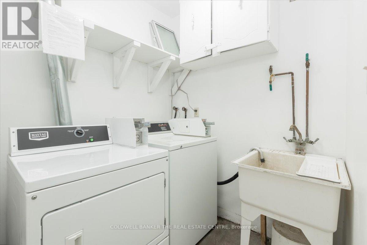 379 Simcoe Street, Newmarket, Ontario  L3Y 2M4 - Photo 43 - N12298261