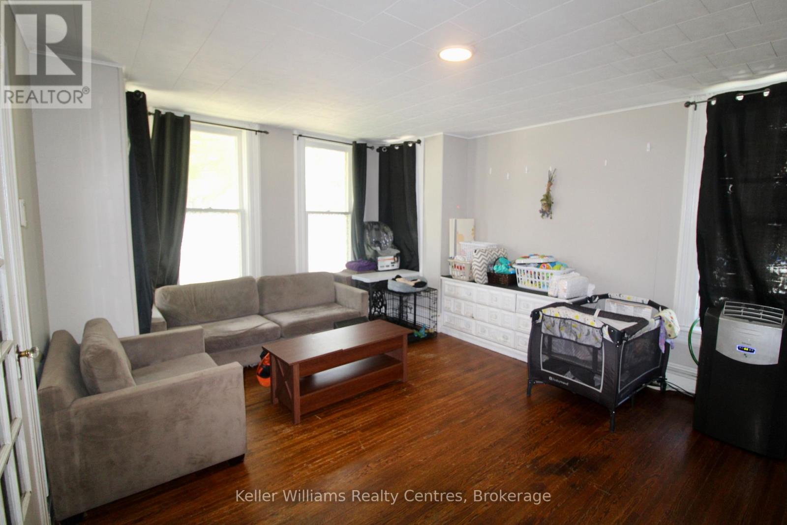 163/165 Countess Street N, West Grey, Ontario  N0G 1R0 - Photo 5 - X12287936