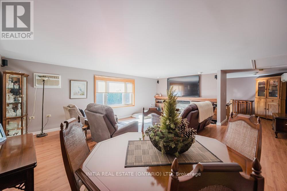 9450 Longwoods Road, Chatham-Kent, Ontario  N7M 5J7 - Photo 16 - X12296706