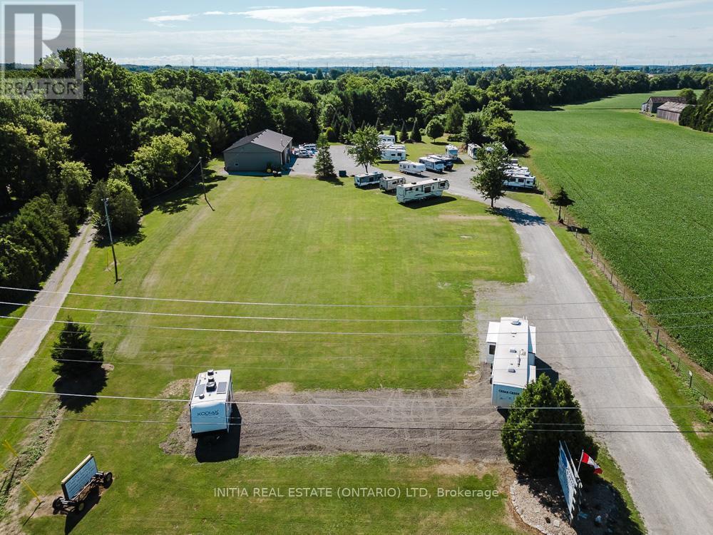9450 Longwoods Road, Chatham-Kent, Ontario  N7M 5J7 - Photo 34 - X12296706