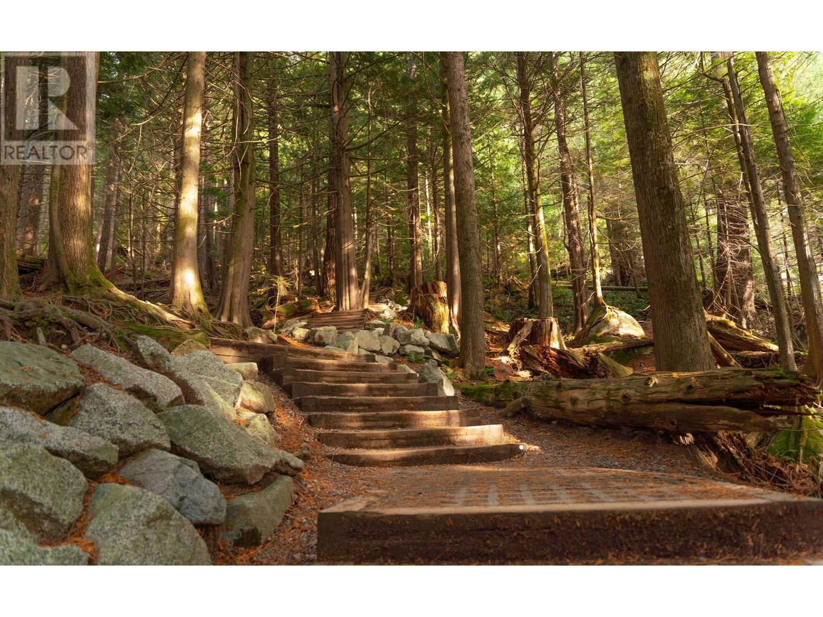 604 1365 Victoria Street, Squamish, British Columbia  V8B 0C3 - Photo 12 - R3029013