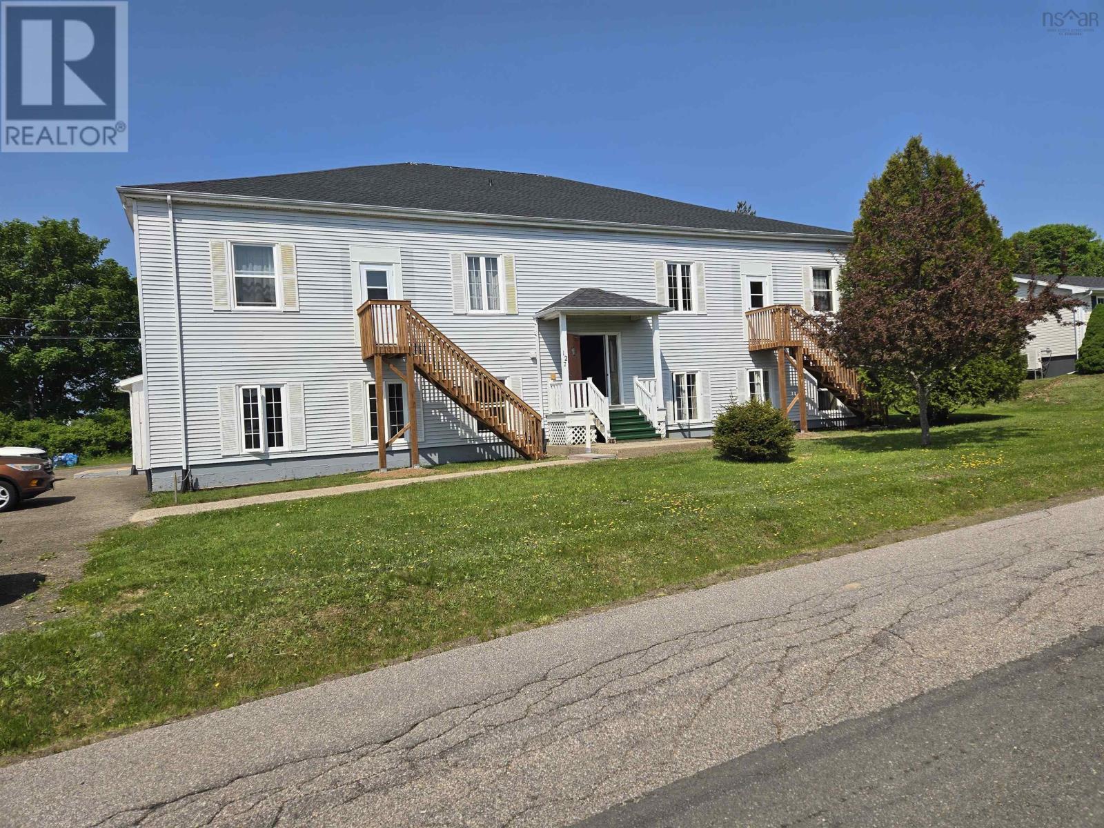 127-140-142-144 Third Avenue, 127 Third, Digby, Nova Scotia  B0V 1A0 - Photo 1 - 202502304