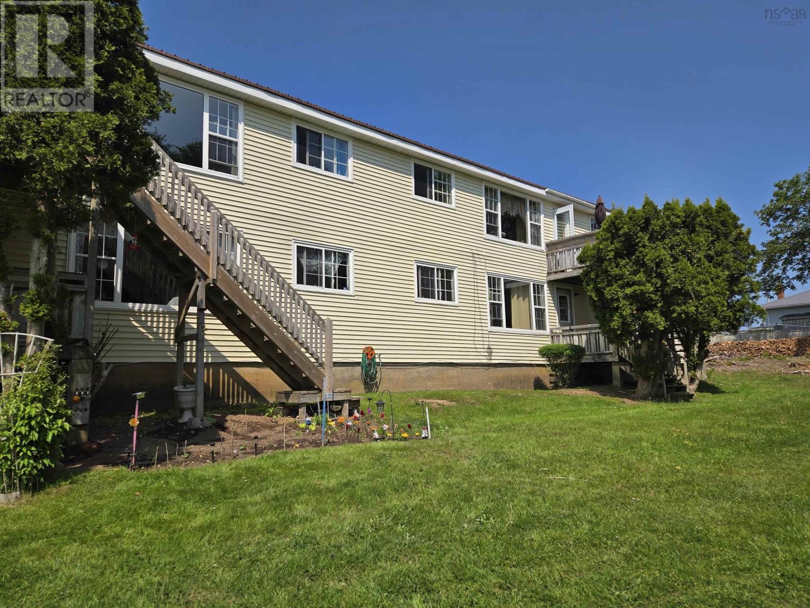 127-140-142-144 Third Avenue, 127 Third, Digby, Nova Scotia  B0V 1A0 - Photo 5 - 202502304