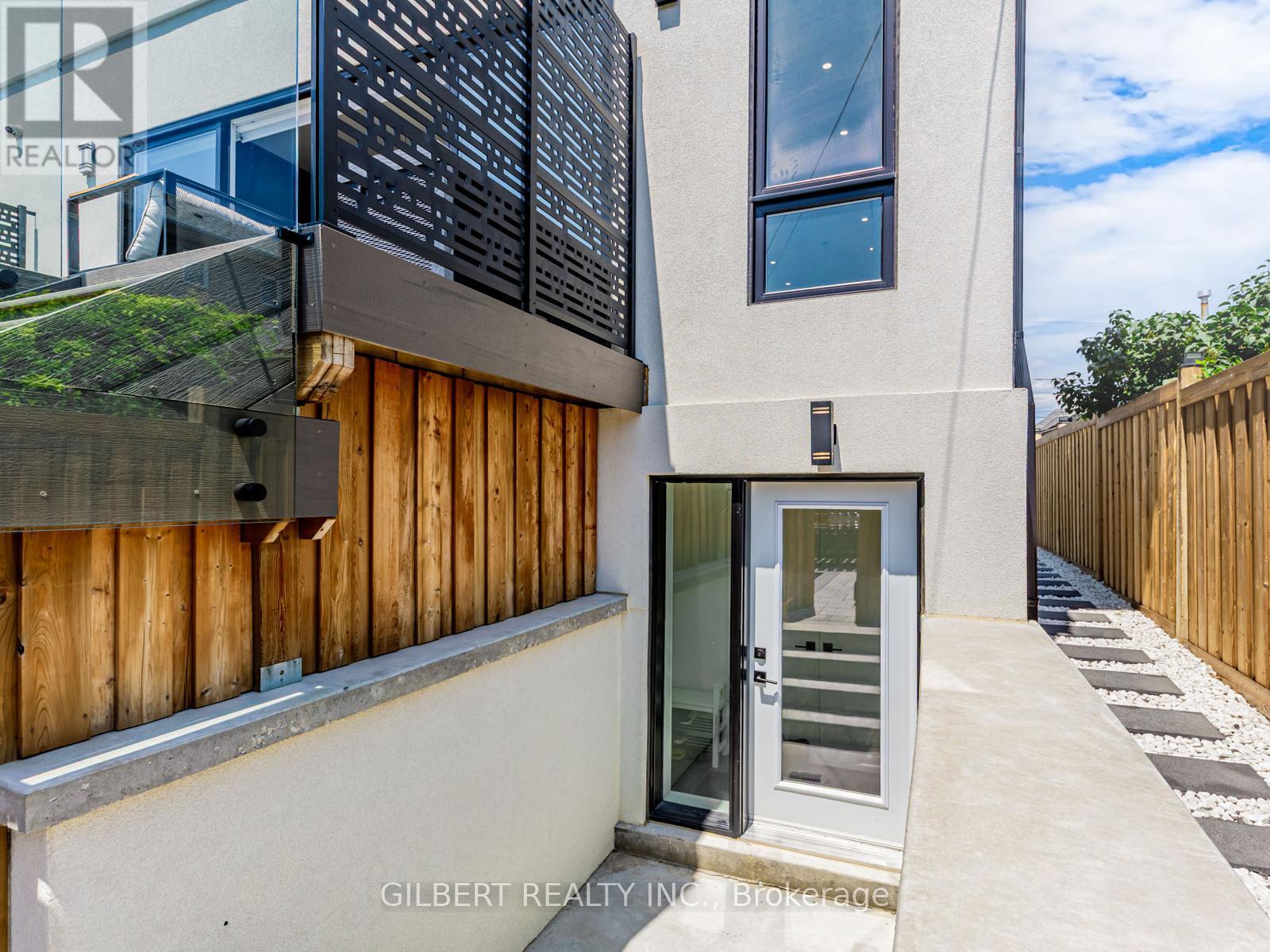485 Ridelle Avenue, Toronto, Ontario  M6B 1K6 - Photo 46 - W12298234