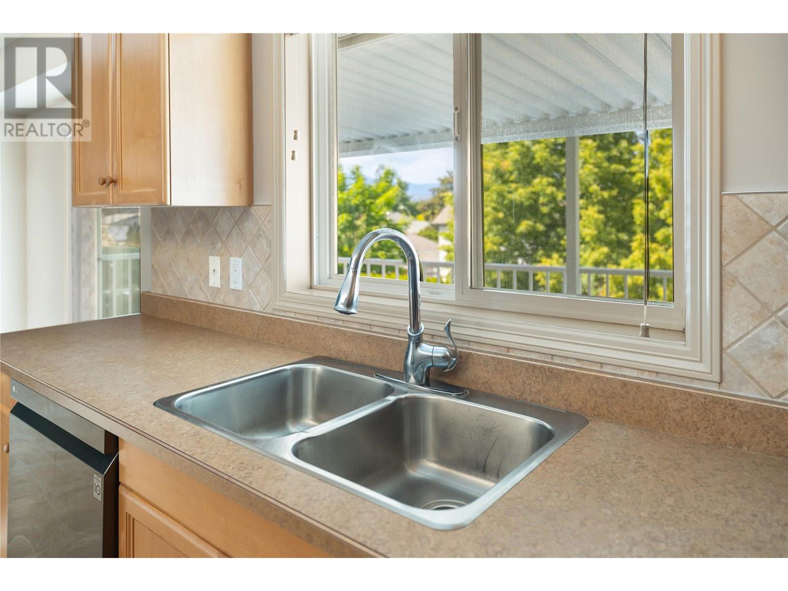 506 Harrop Avenue, Kelowna, British Columbia  V1X 6J3 - Photo 14 - 10351274