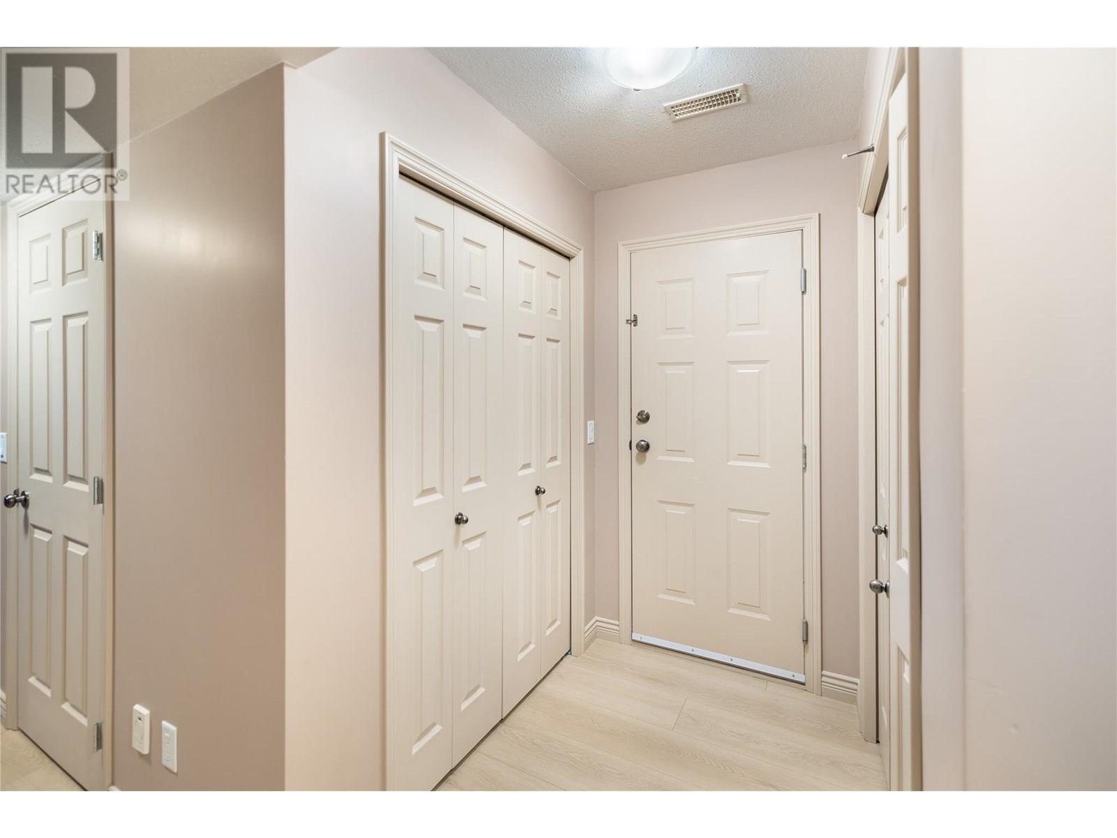 506 Harrop Avenue, Kelowna, British Columbia  V1X 6J3 - Photo 41 - 10351274