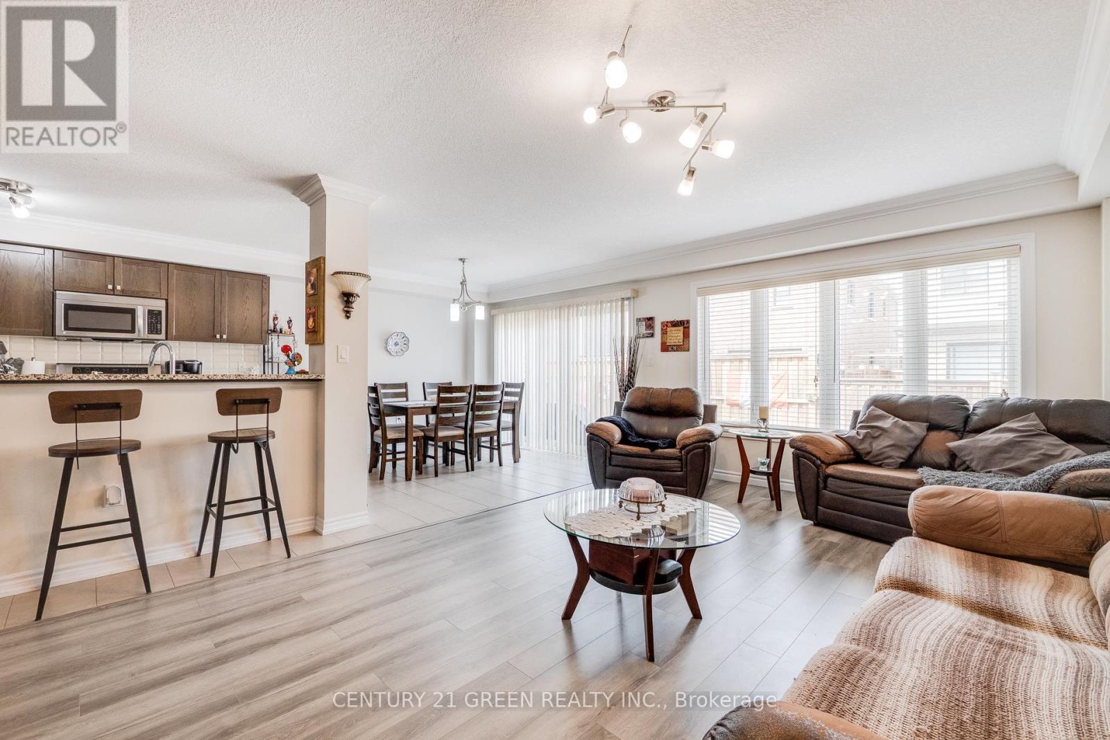 22 Scarletwood Street, Hamilton, Ontario  L8J 0K8 - Photo 15 - X12298287