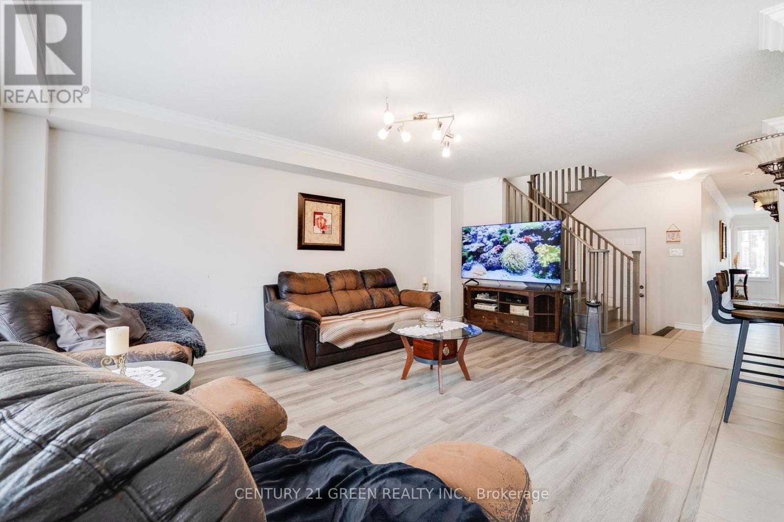 22 Scarletwood Street, Hamilton, Ontario  L8J 0K8 - Photo 17 - X12298287