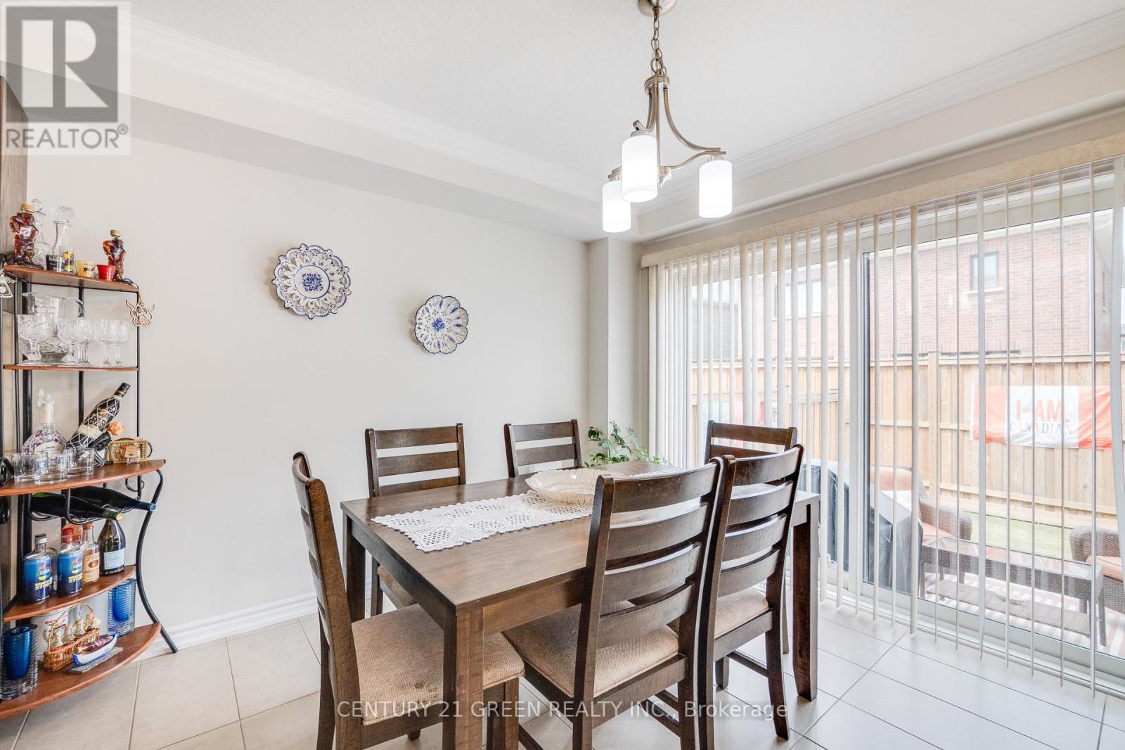22 Scarletwood Street, Hamilton, Ontario  L8J 0K8 - Photo 19 - X12298287