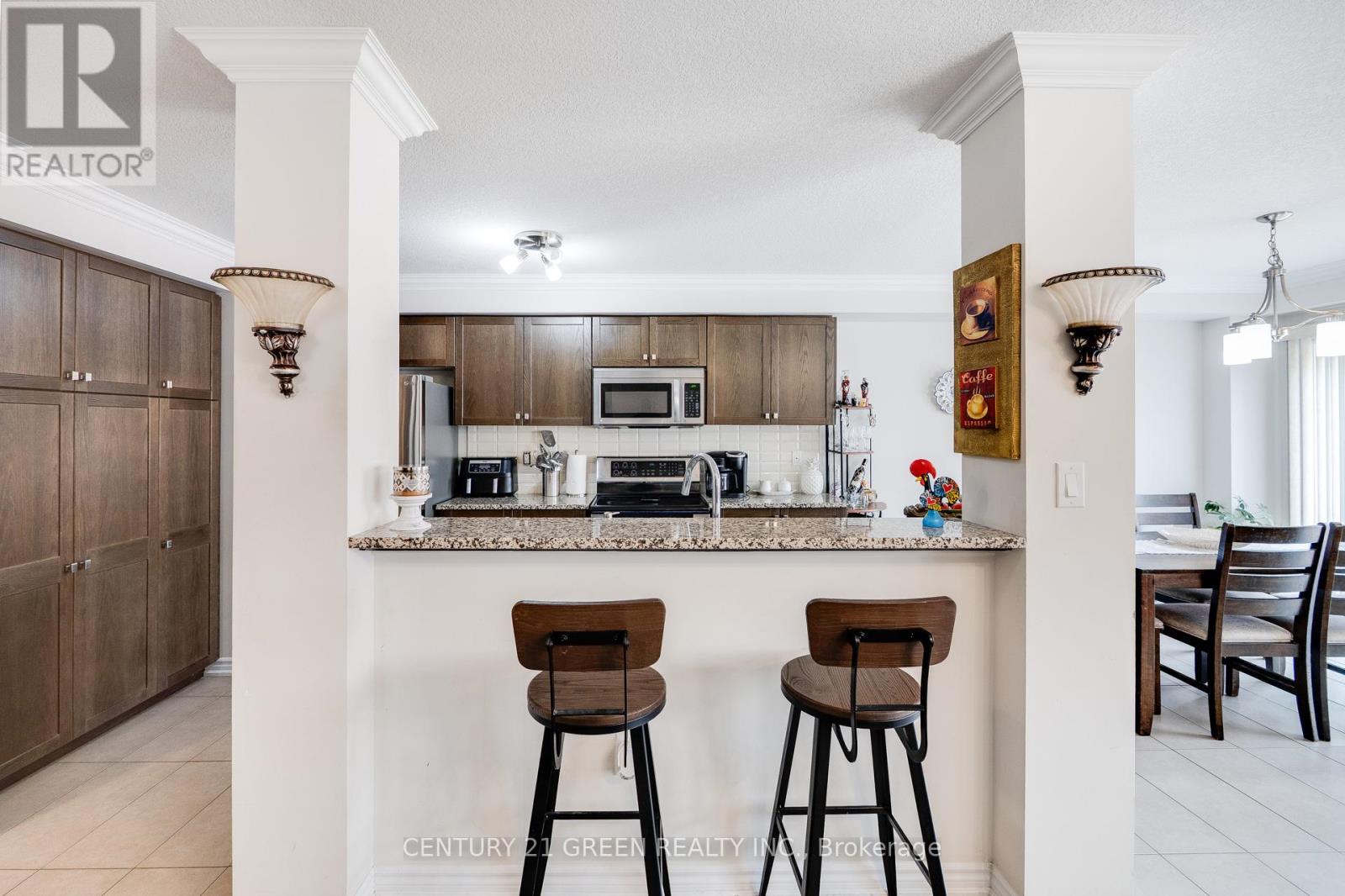 22 Scarletwood Street, Hamilton, Ontario  L8J 0K8 - Photo 22 - X12298287
