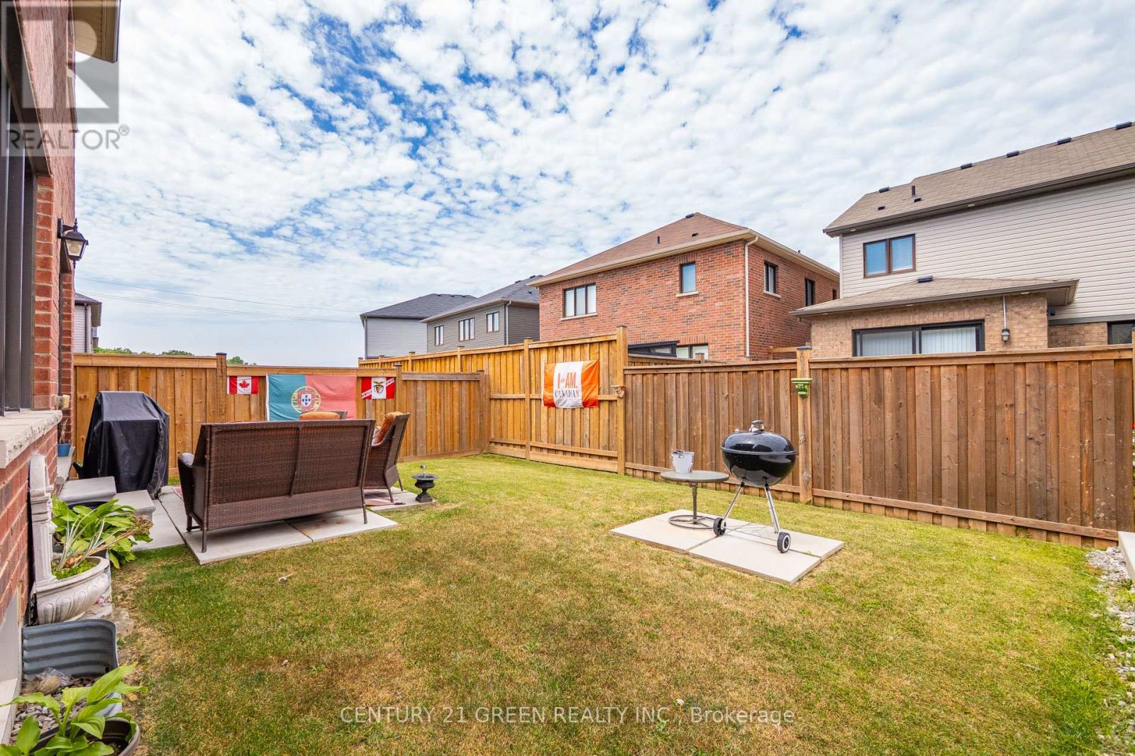 22 Scarletwood Street, Hamilton, Ontario  L8J 0K8 - Photo 49 - X12298287