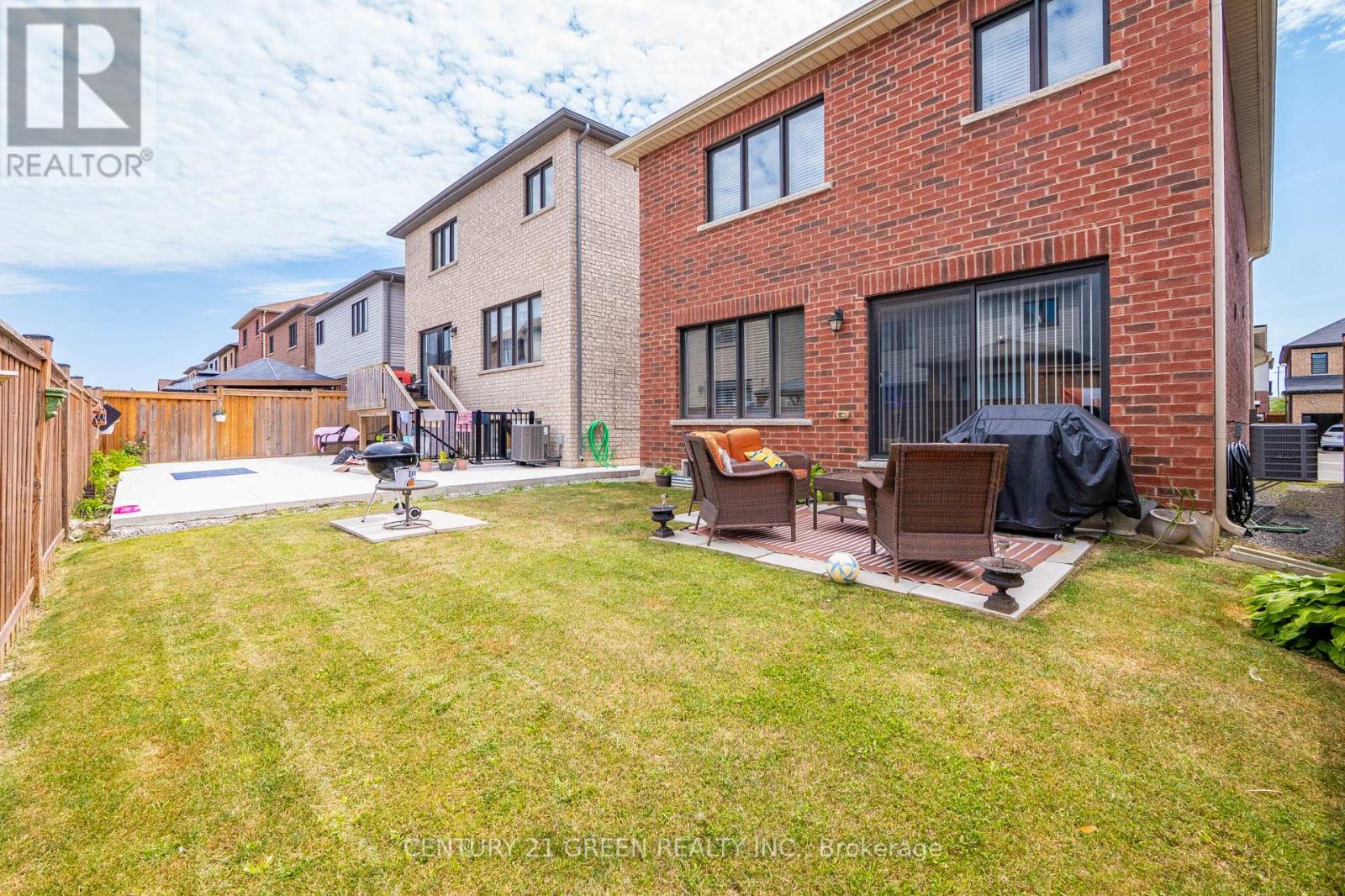 22 Scarletwood Street, Hamilton, Ontario  L8J 0K8 - Photo 50 - X12298287