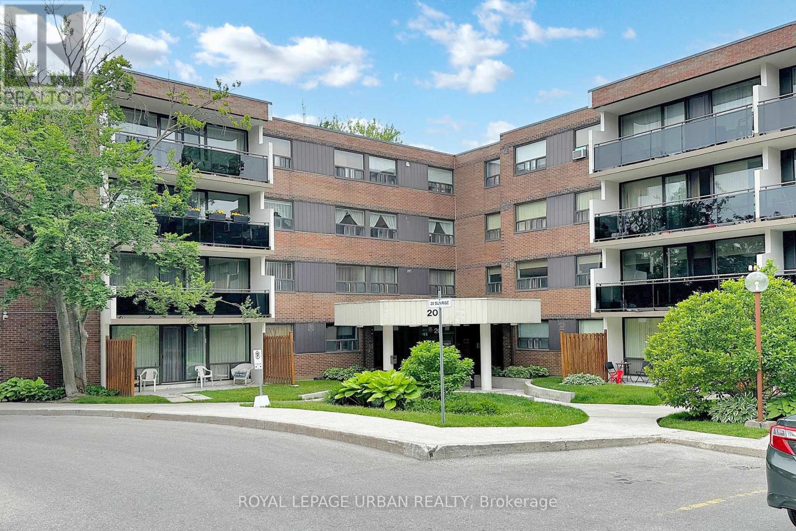 Property at 102 - 20 SUNRISE AVENUE image 3