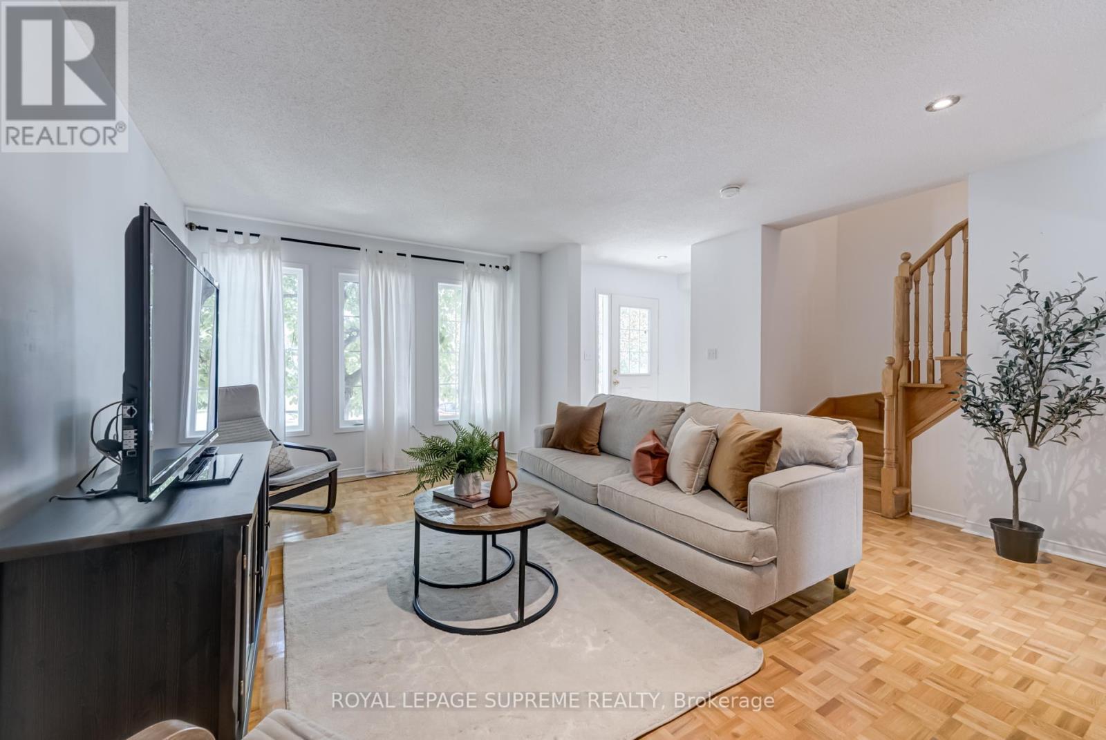 Property at 594 NAPA VALLEY AVENUE image 4