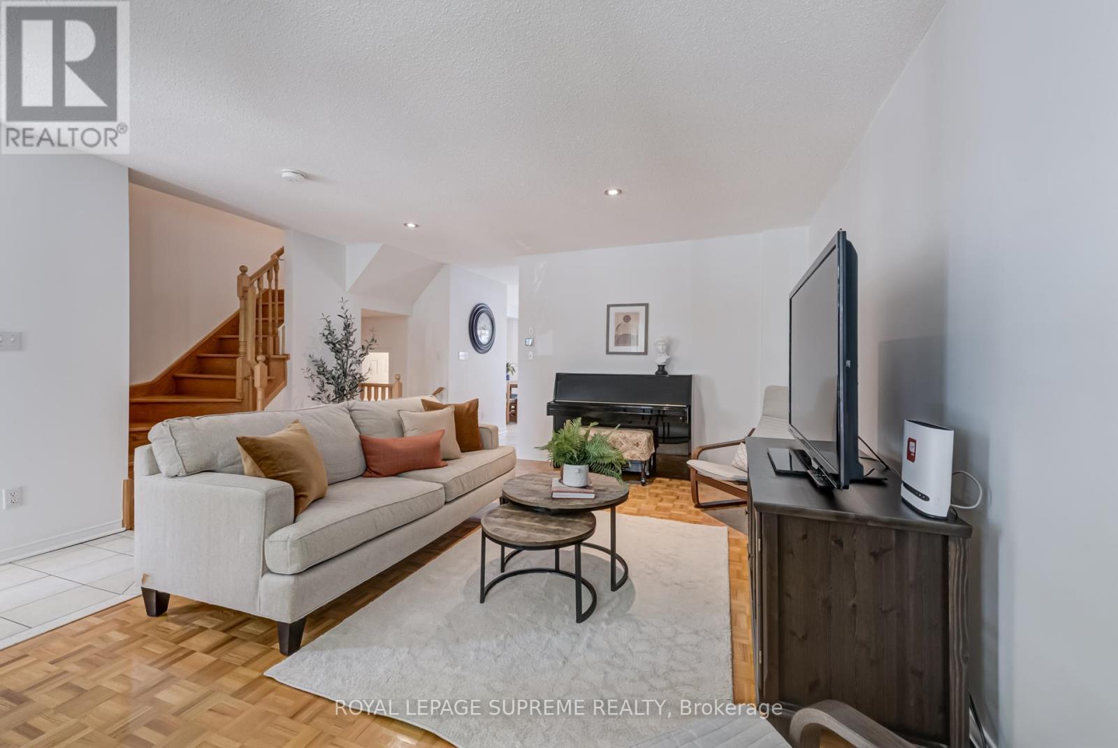 Property at 594 NAPA VALLEY AVENUE image 5