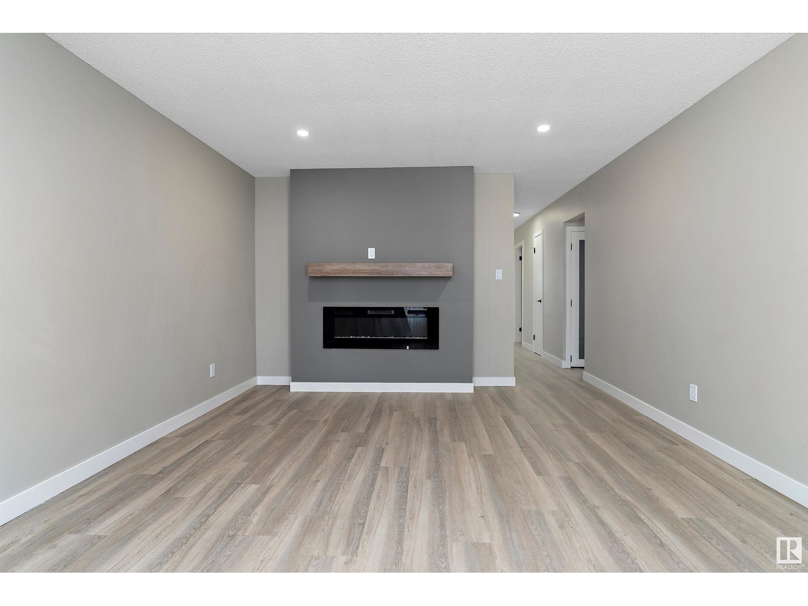 Property at 10157 145 ST NW NW image 5
