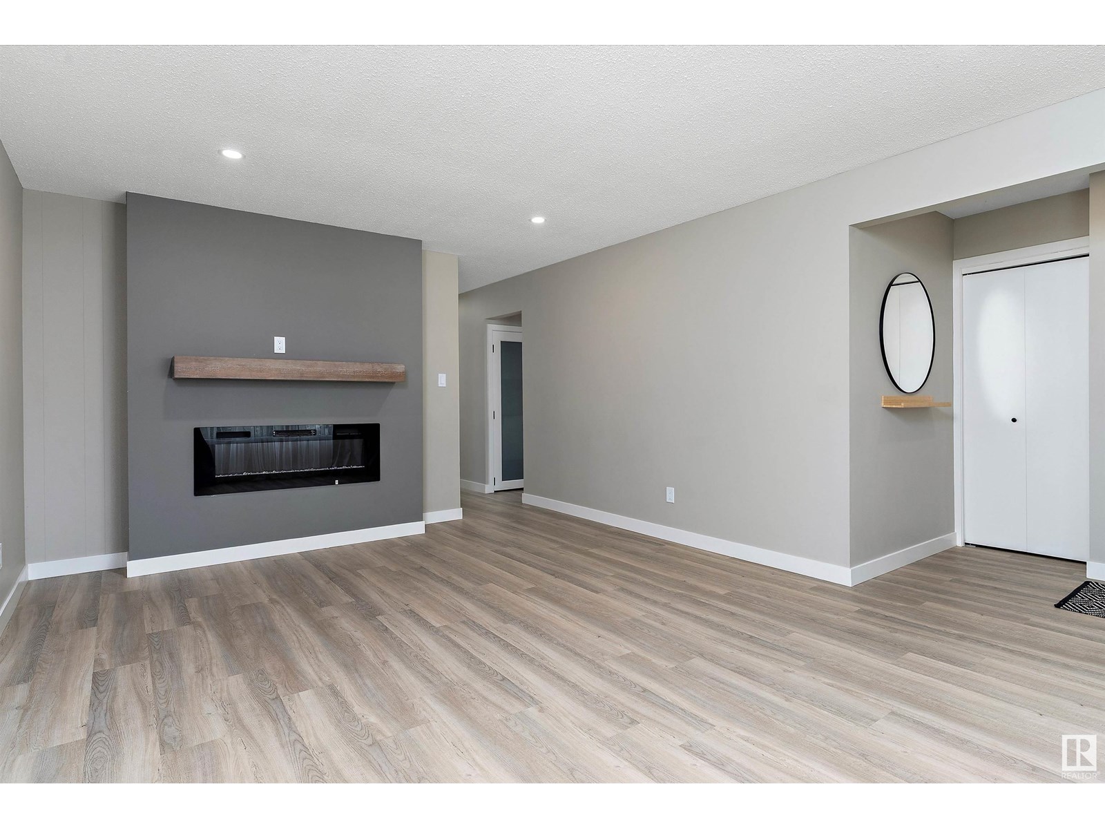 10157 145 St Nw Nw, Edmonton, Alberta  T5N 2X6 - Photo 6 - E4444831