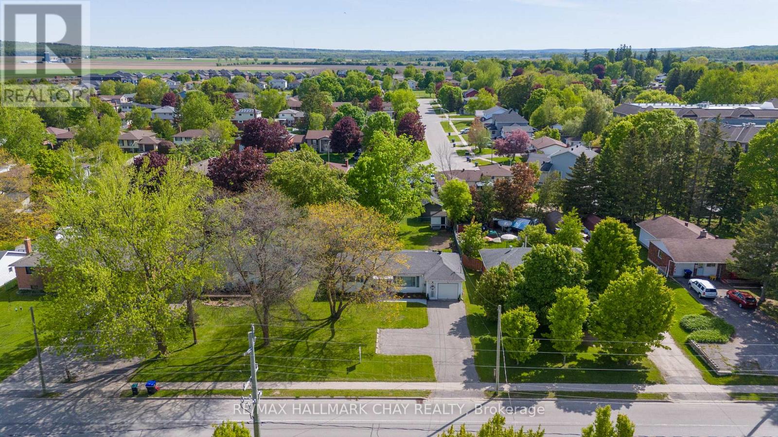 33 Yonge Street N, Springwater (Elmvale), Ontario  L0L 1P0 - Photo 19 - S12298372