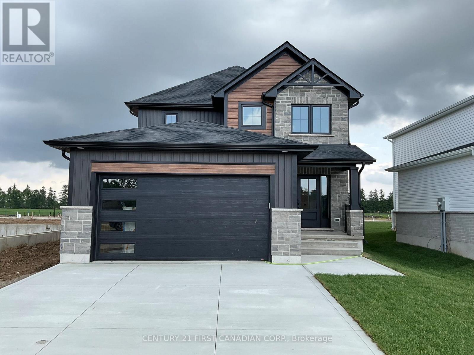 656 KETTER WAY, Plympton-Wyoming, Ontario