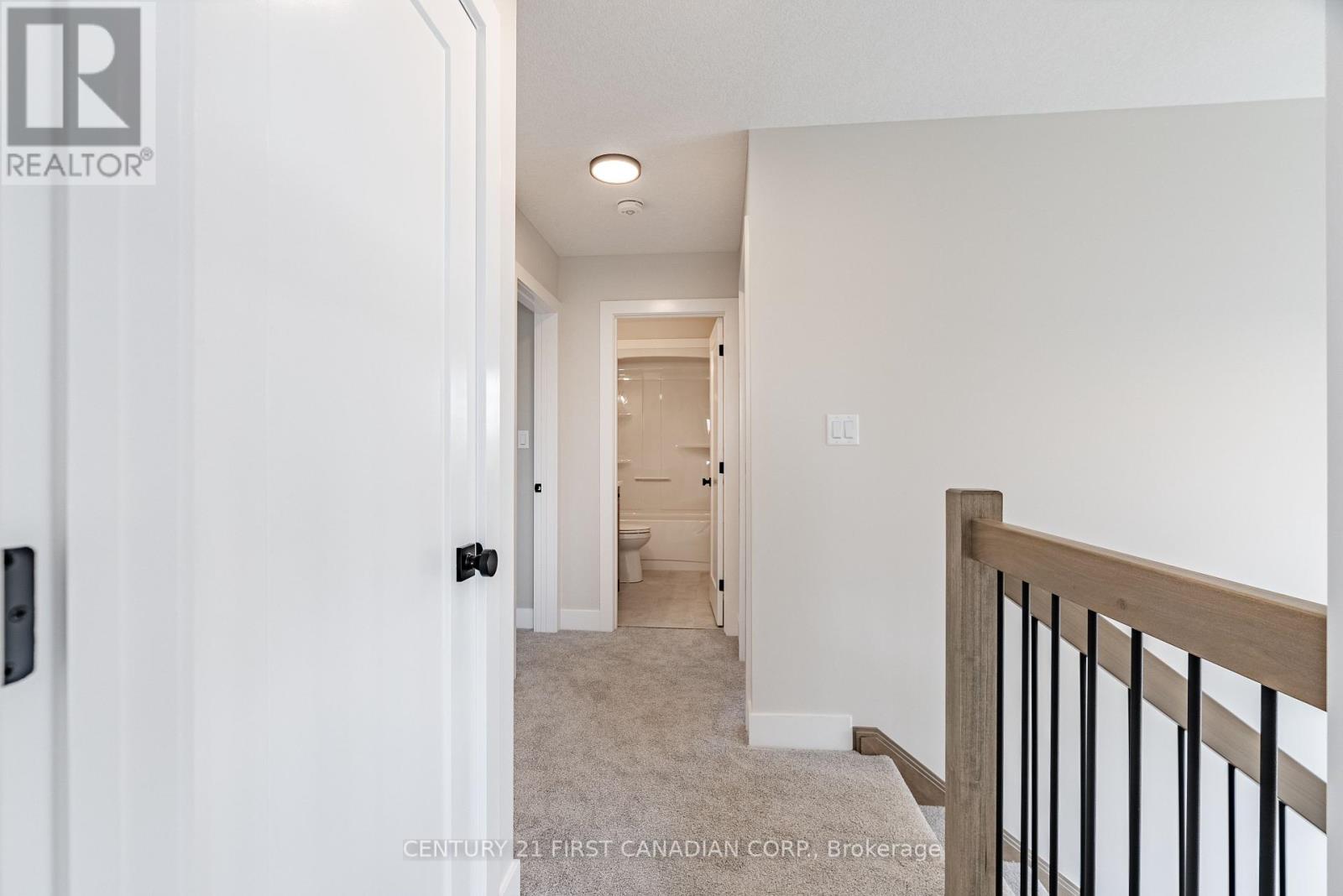 656 Ketter Way, Plympton-Wyoming, Ontario  N0N 1T0 - Photo 22 - X12298495