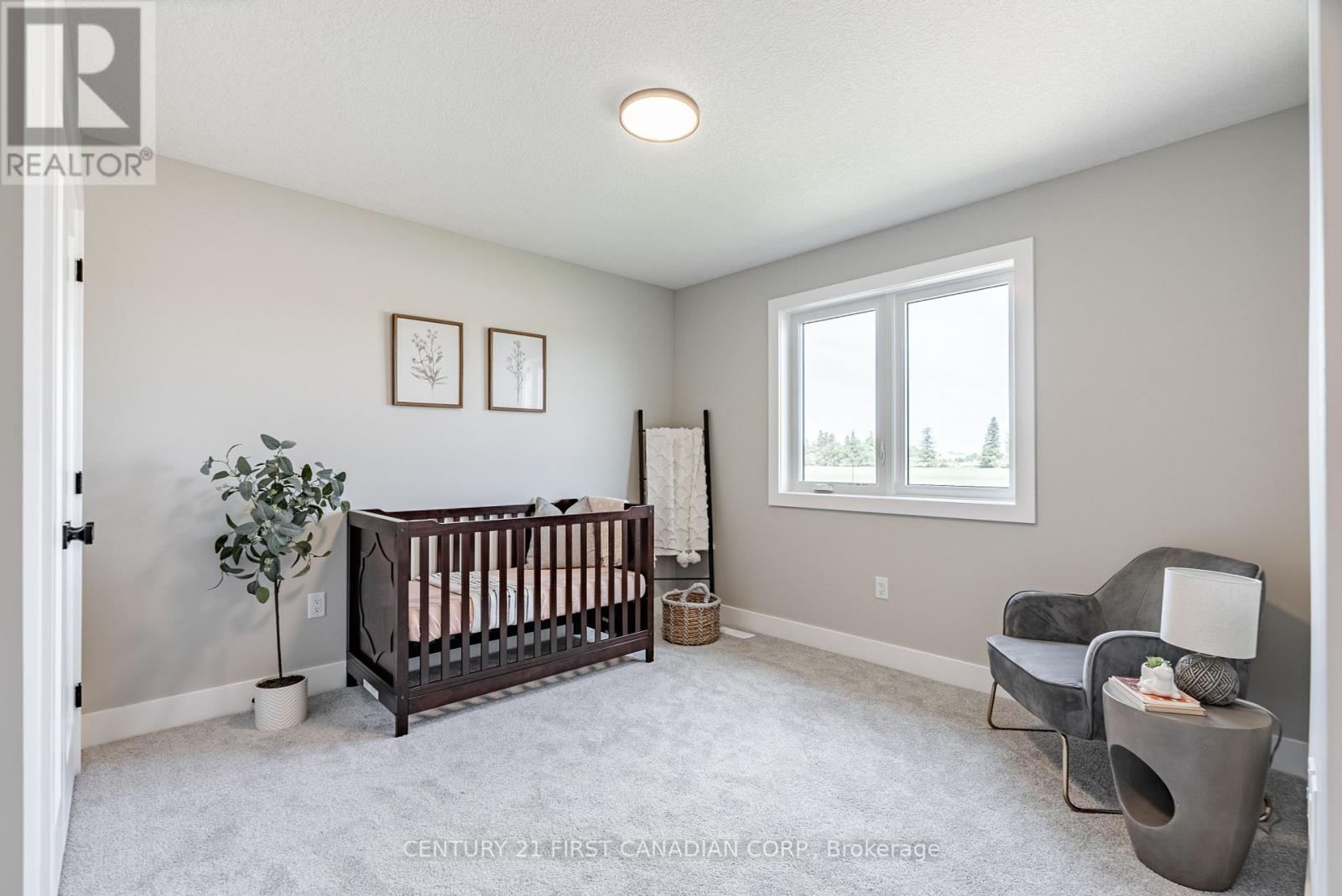 656 Ketter Way, Plympton-Wyoming, Ontario  N0N 1T0 - Photo 31 - X12298495