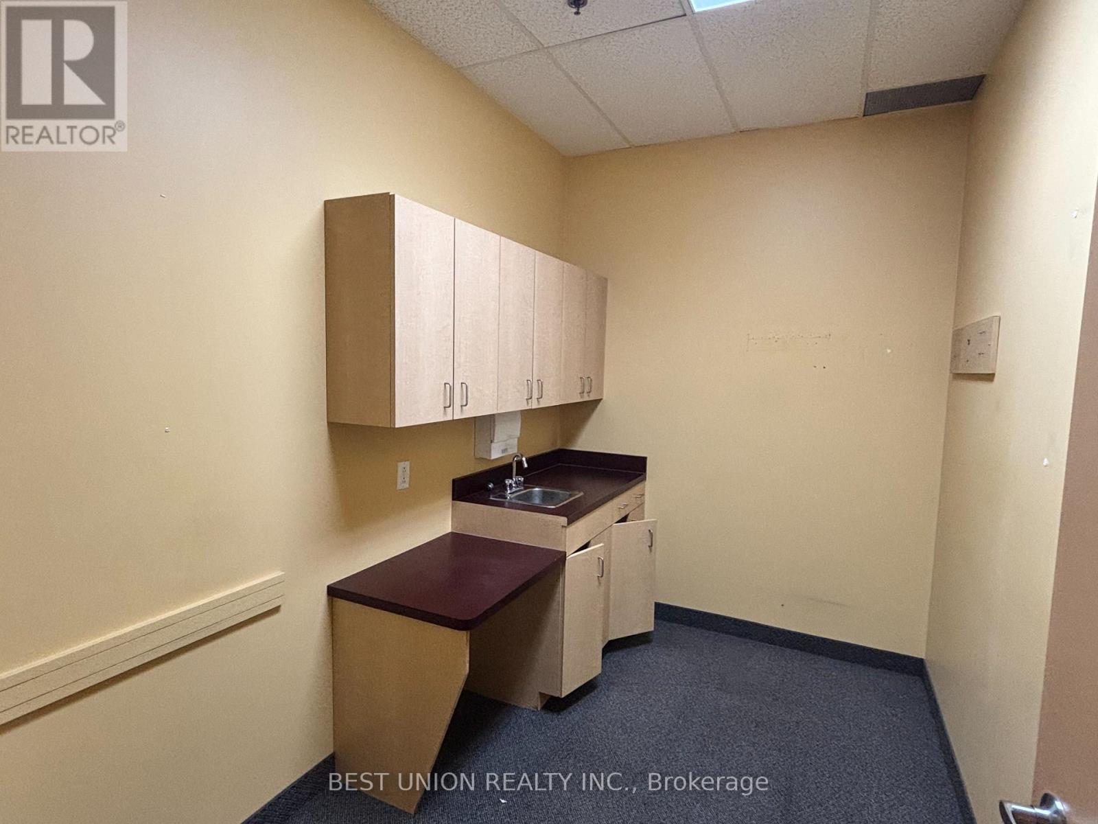 112 - 7155 Woodbine Avenue, Markham, Ontario  L3R 1A3 - Photo 10 - N12276655