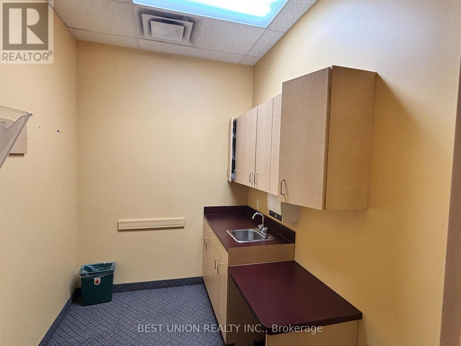 112 - 7155 Woodbine Avenue, Markham, Ontario  L3R 1A3 - Photo 9 - N12276655