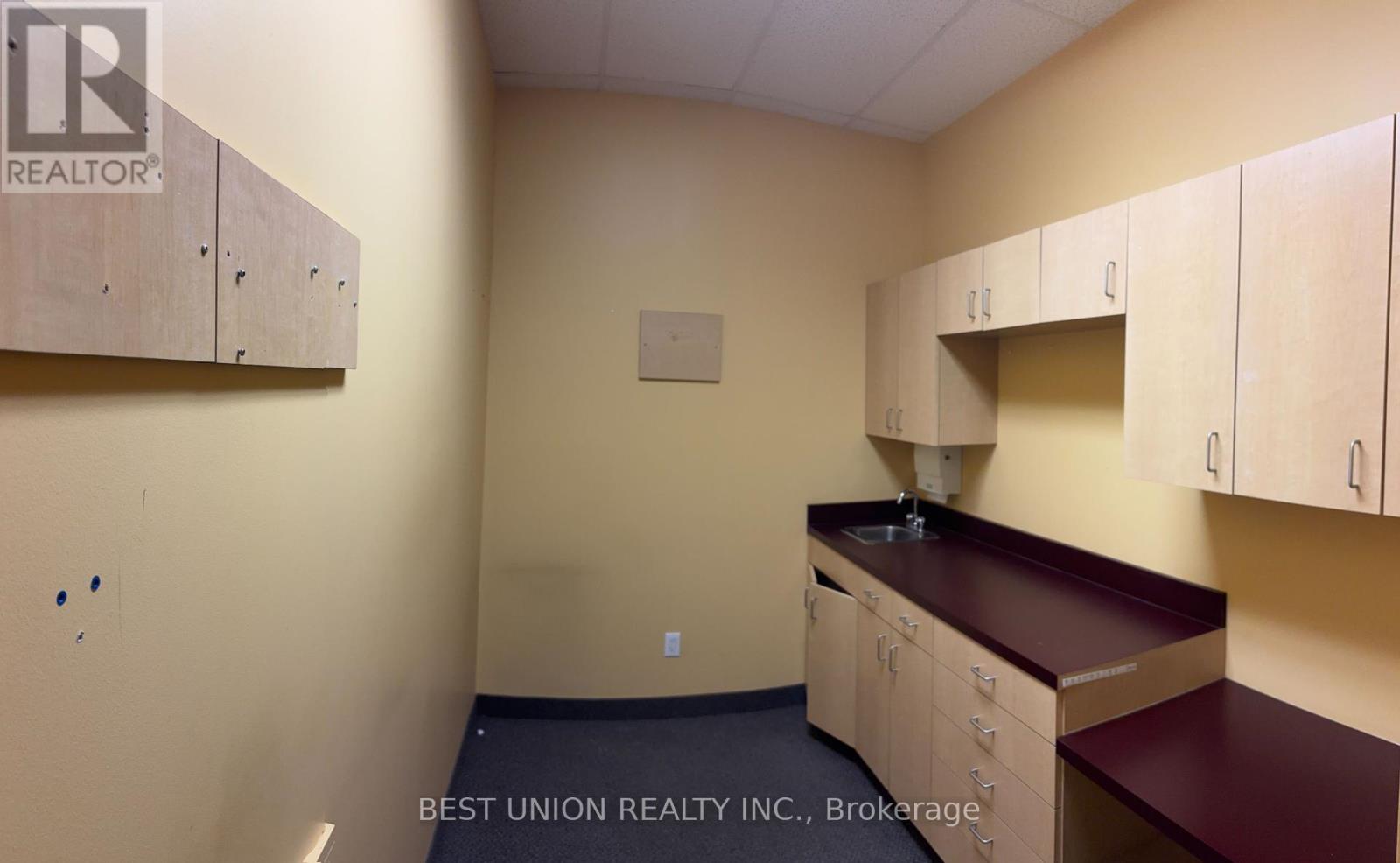 112 - 7155 Woodbine Avenue, Markham, Ontario  L3R 1A3 - Photo 7 - N12276655