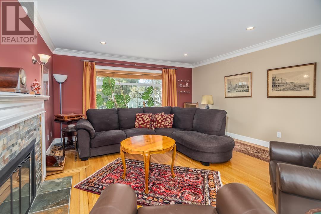 Property at 2050 SPERLING AVENUE image 5