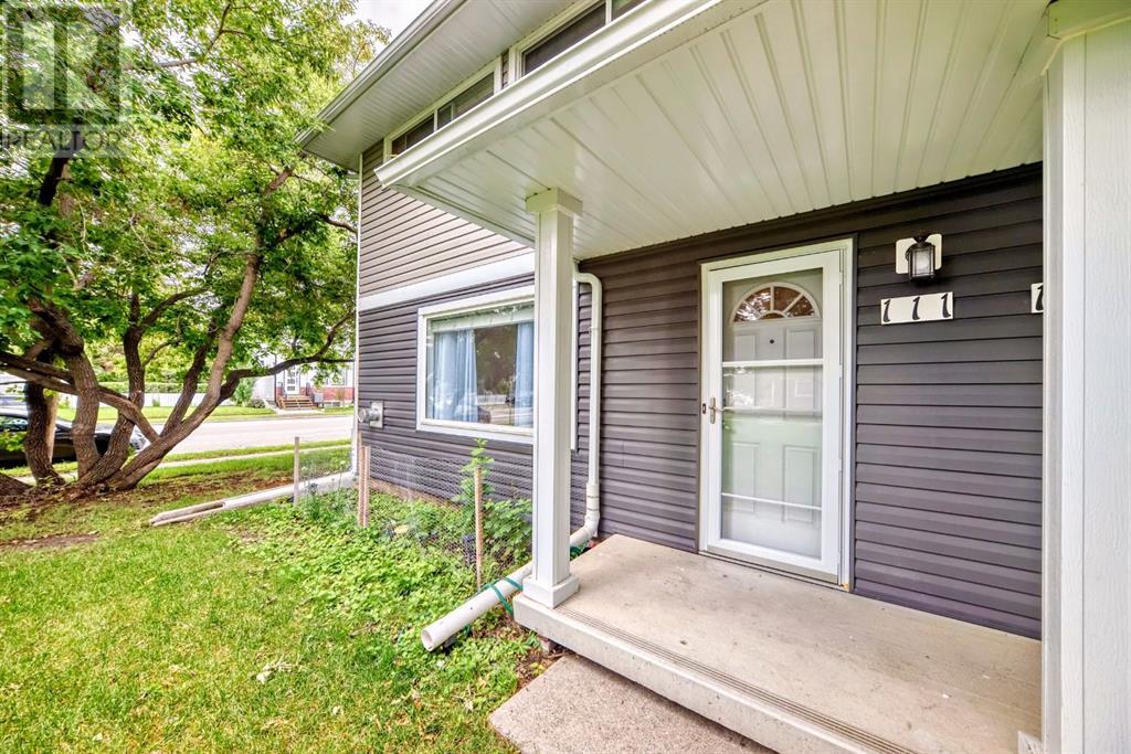Property at 111 REGAL Park NE image 4