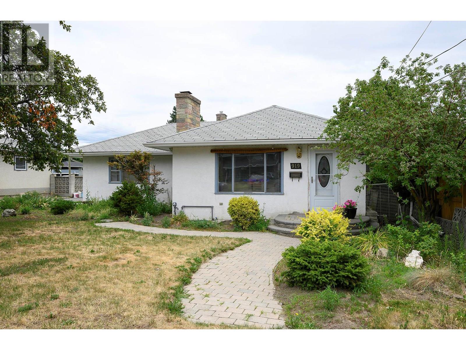 Property at 919 SCHREINER Street image 1