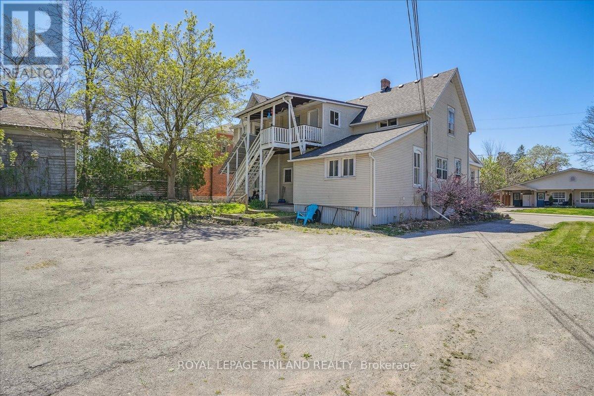 Property at 85 KENT STREET N image 3