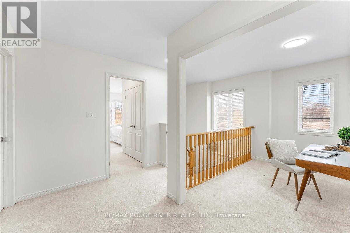 2560 Bandsman Crescent, Oshawa, Ontario  L1L 0M2 - Photo 15 - E12298533