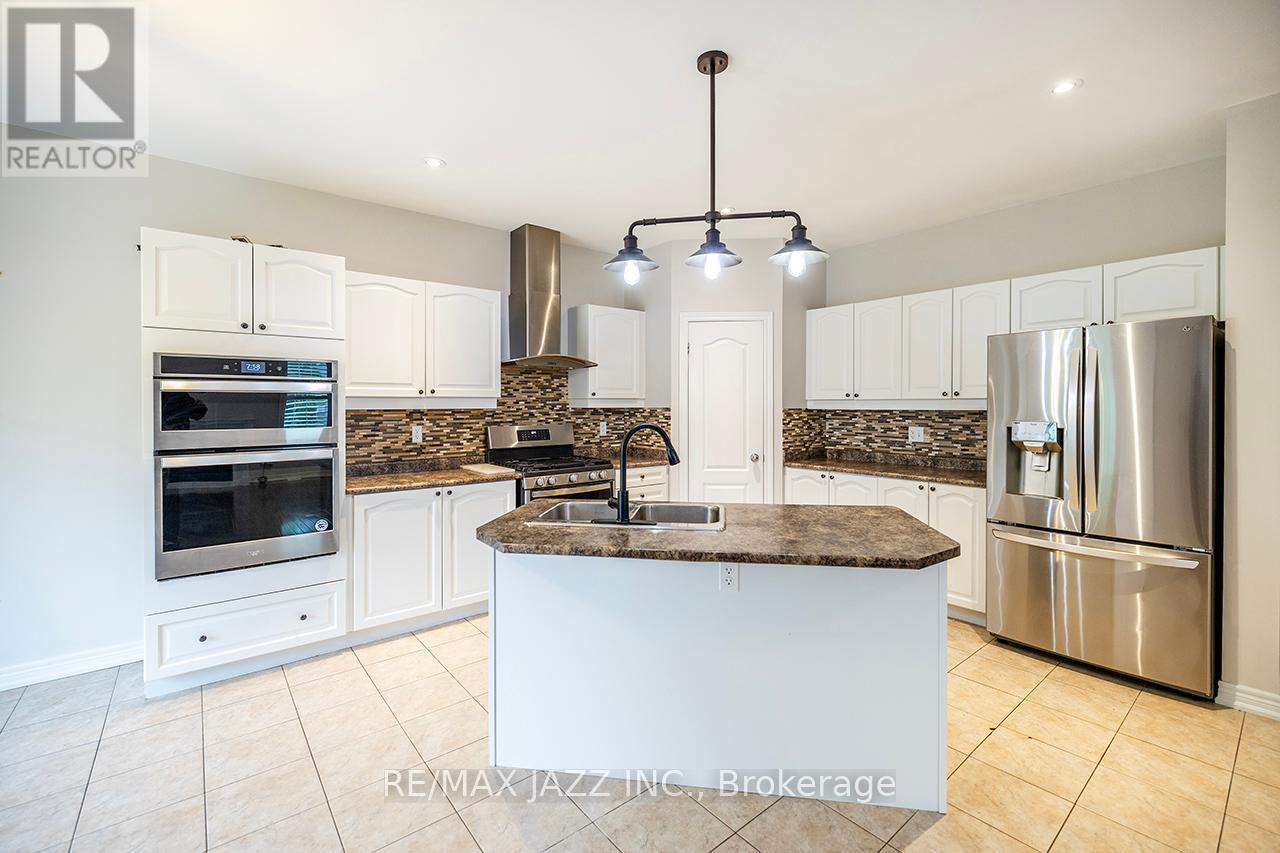 1643 Coldstream Drive, Oshawa, Ontario  L1K 3B5 - Photo 8 - E12298660