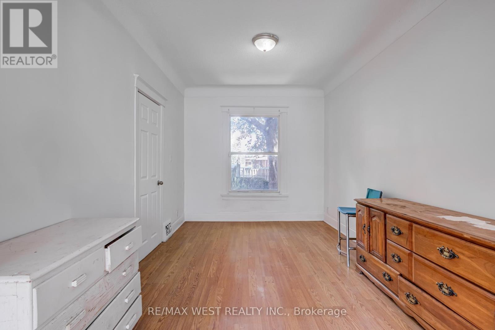 673 Wilson Street, Hamilton, Ontario  L8L 1V4 - Photo 11 - X12298537