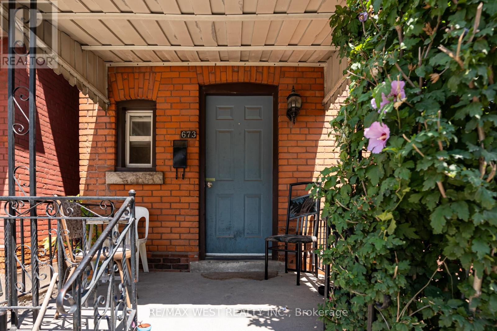 673 Wilson Street, Hamilton, Ontario  L8L 1V4 - Photo 3 - X12298537