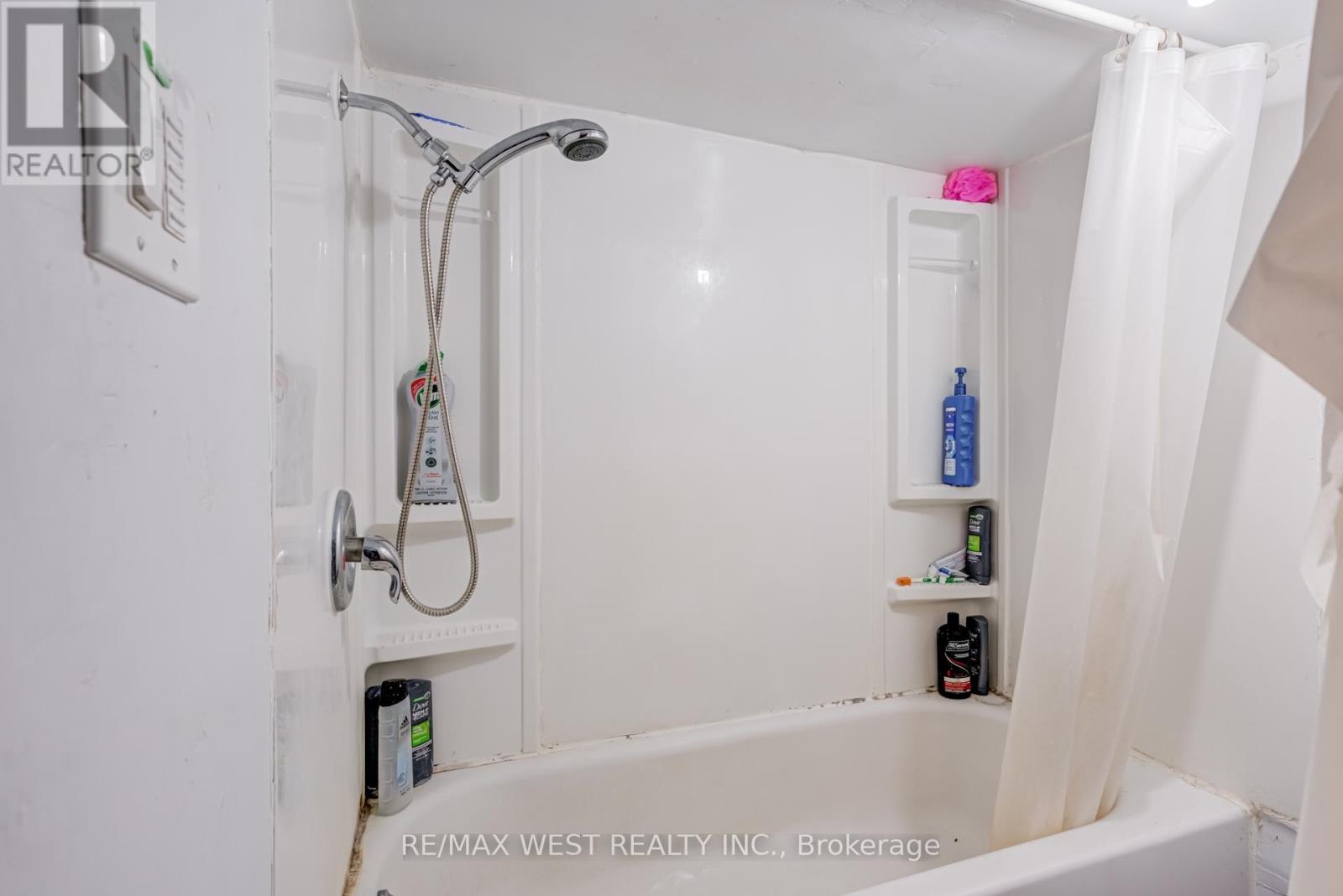 673 Wilson Street, Hamilton, Ontario  L8L 1V4 - Photo 36 - X12298537