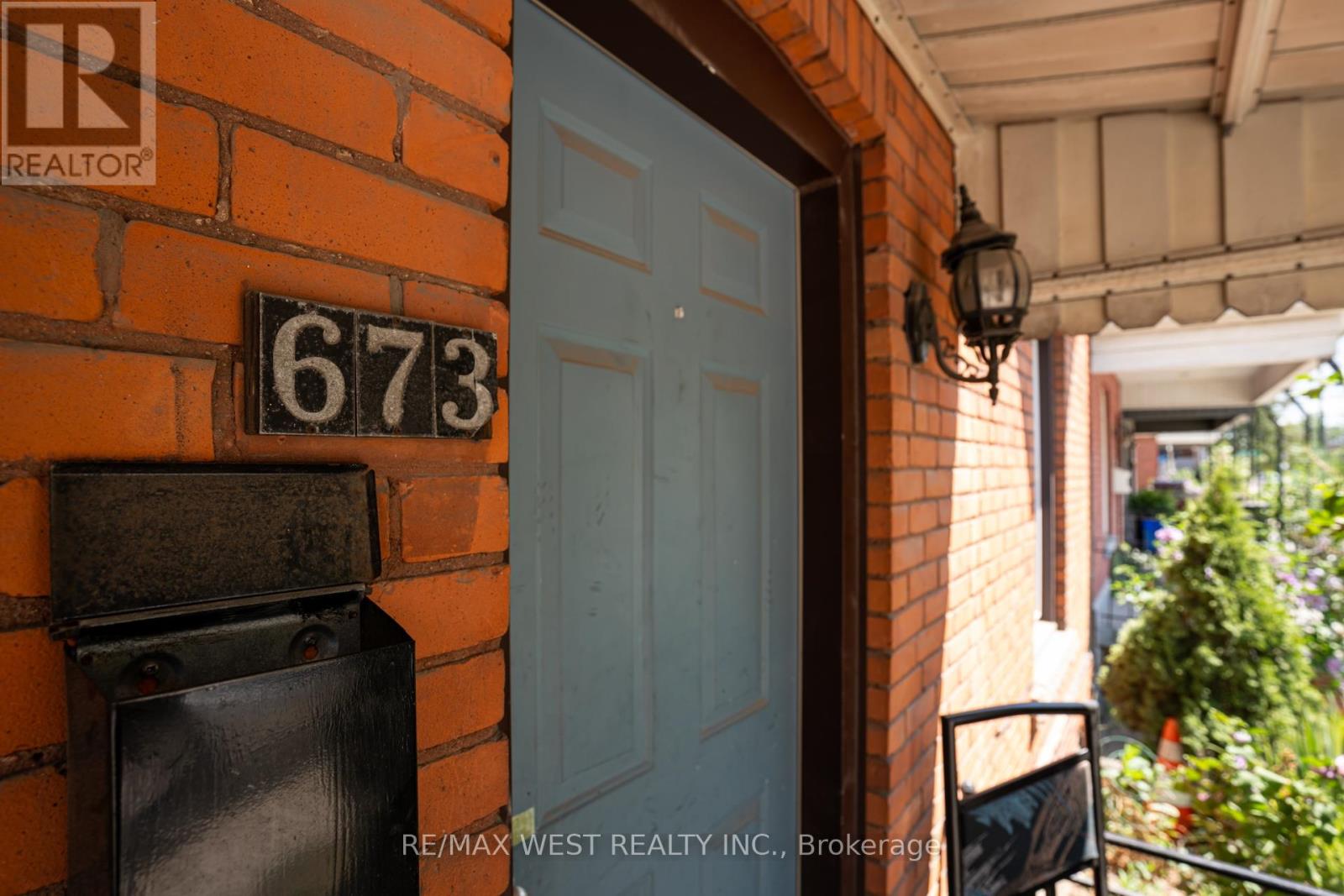 673 Wilson Street, Hamilton, Ontario  L8L 1V4 - Photo 4 - X12298537