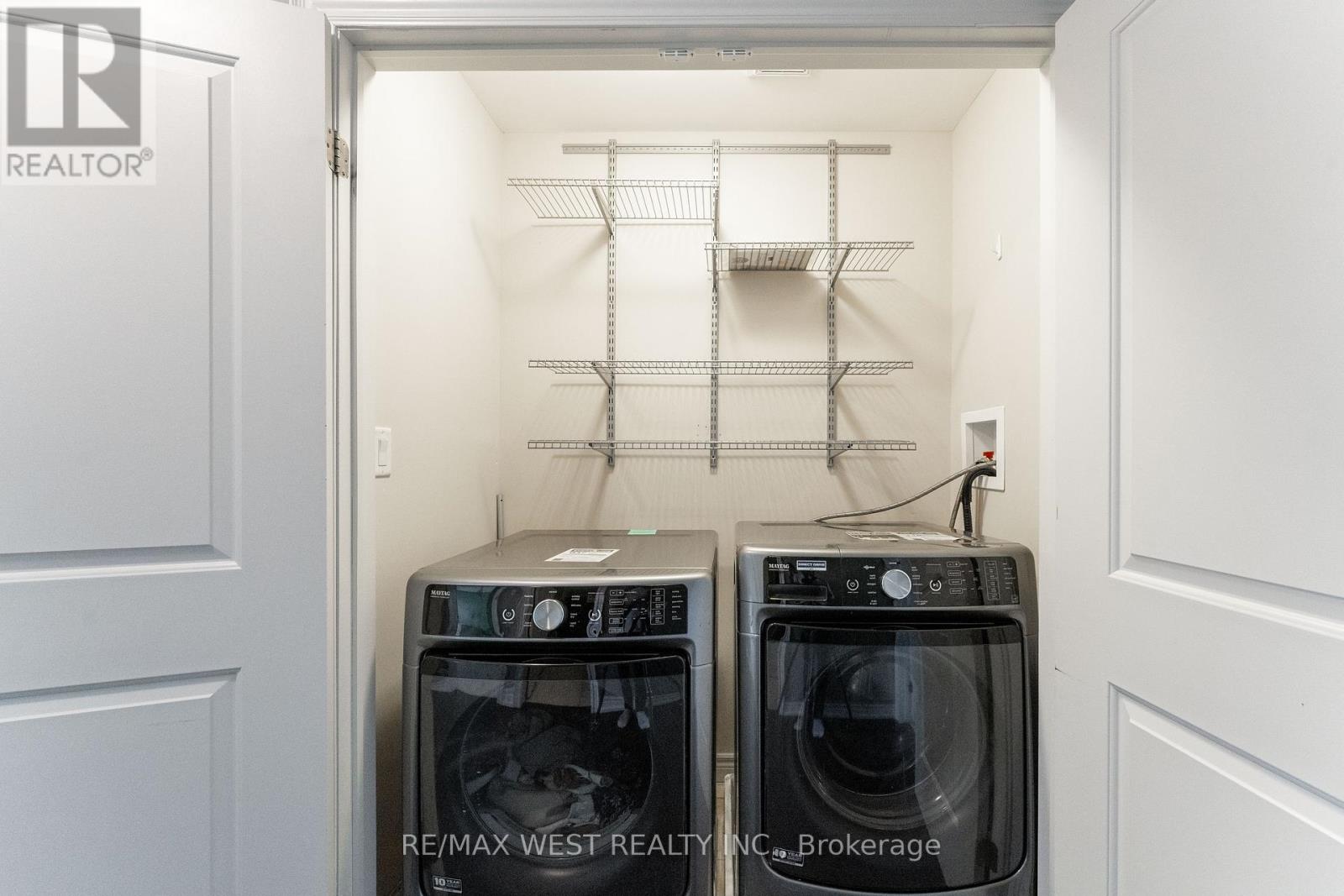 71 Sexton Crescent, Hamilton, Ontario  L9G 0E2 - Photo 22 - X12298593