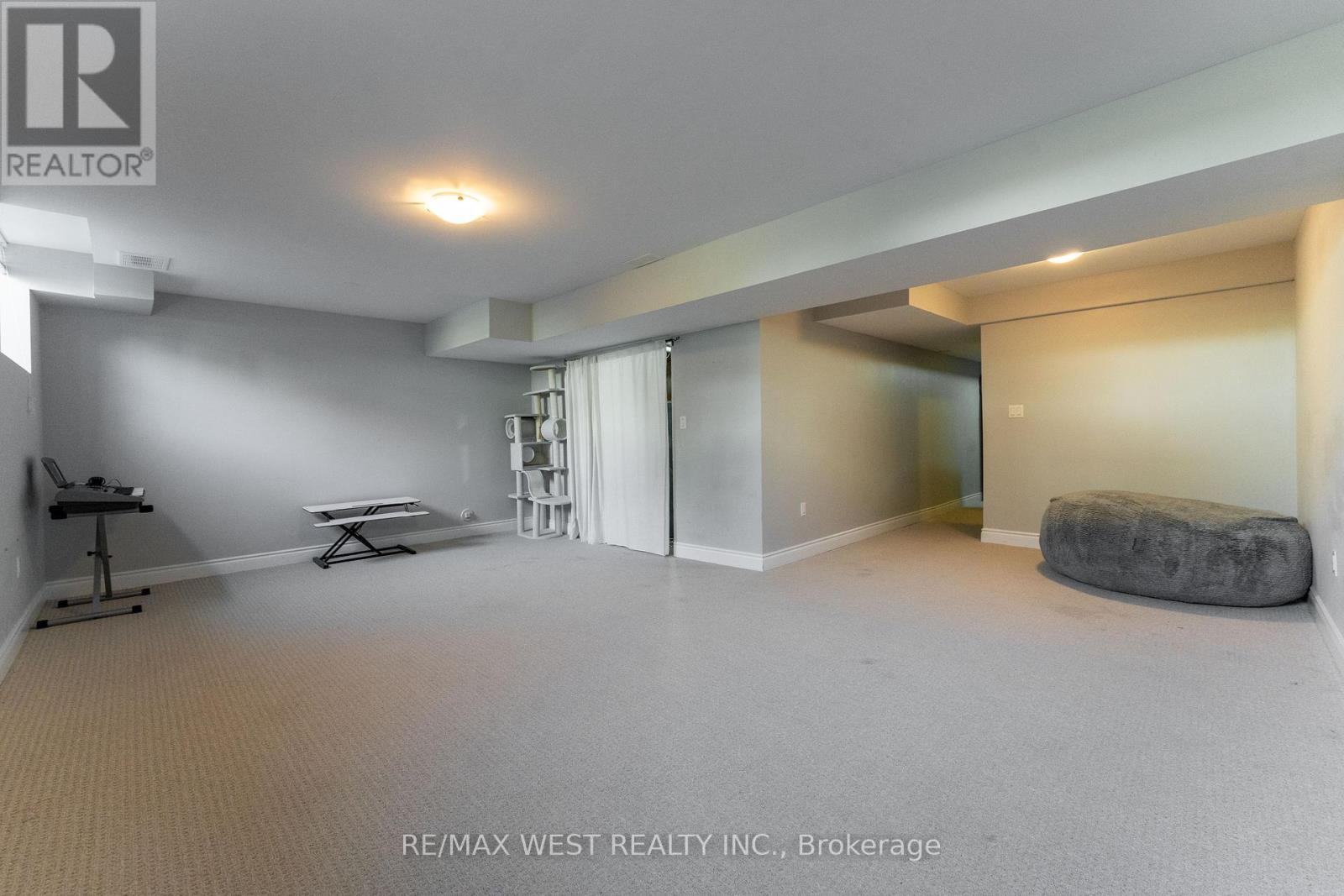 71 Sexton Crescent, Hamilton, Ontario  L9G 0E2 - Photo 29 - X12298593