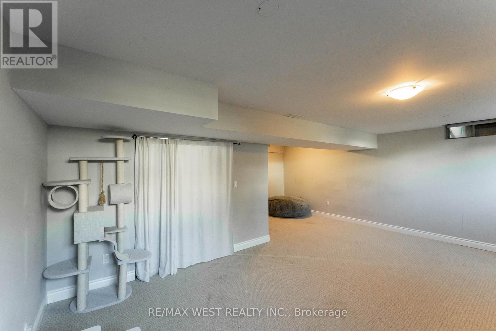 71 Sexton Crescent, Hamilton, Ontario  L9G 0E2 - Photo 31 - X12298593