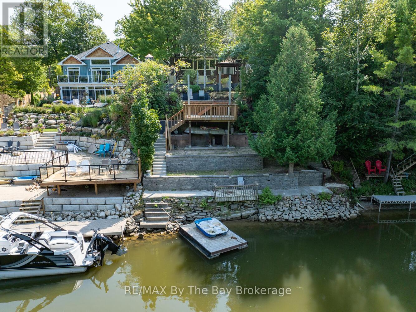 104 Knox Road E, Wasaga Beach, Ontario  L9Z 2T5 - Photo 1 - S12121253