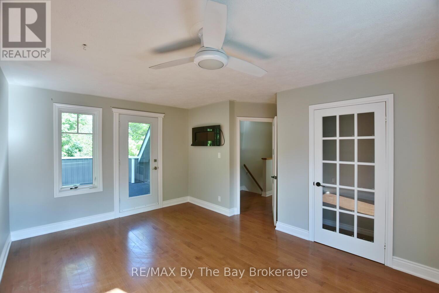 104 Knox Road E, Wasaga Beach, Ontario  L9Z 2T5 - Photo 14 - S12121253