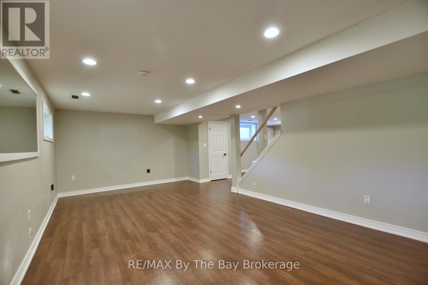 104 Knox Road E, Wasaga Beach, Ontario  L9Z 2T5 - Photo 22 - S12121253