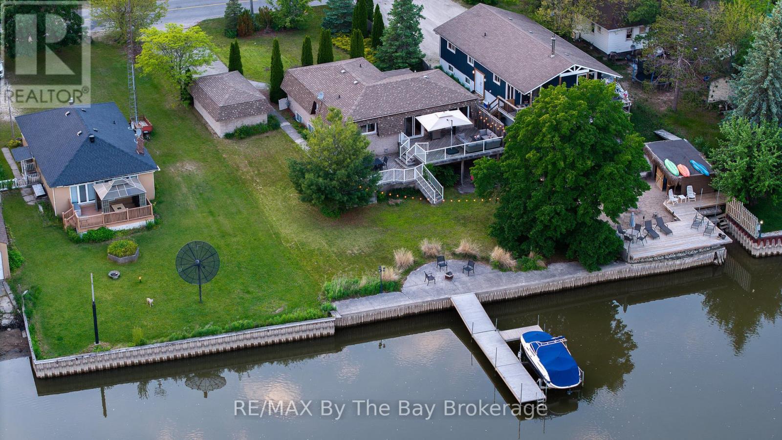 83 OLD MOSLEY STREET, Wasaga Beach, Ontario