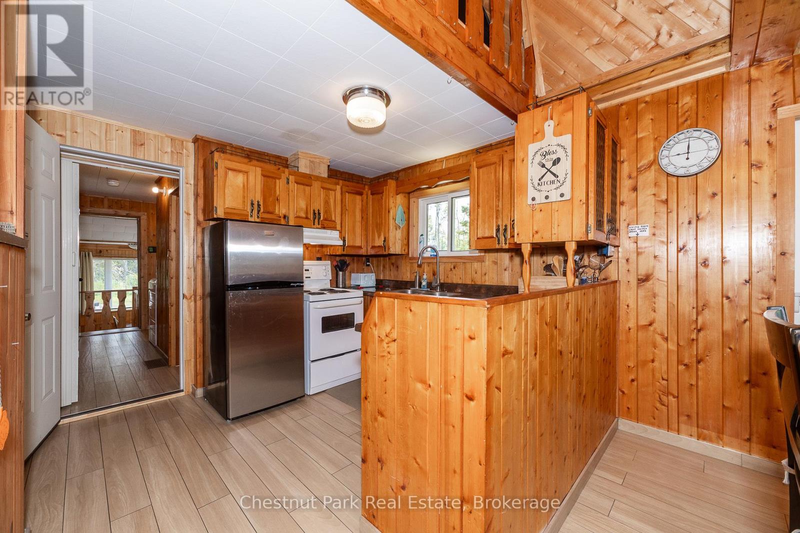 8 Little Cove Road, Northern Bruce Peninsula, Ontario  N0H 2R0 - Photo 29 - X12298619